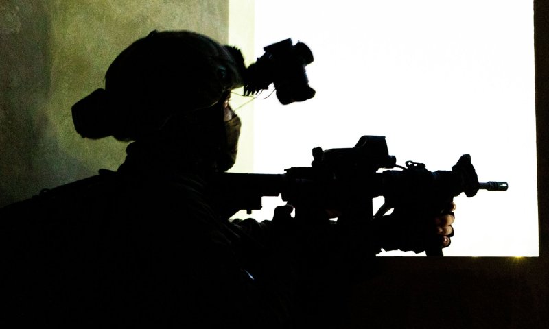 כוחות הביטחון עצרו הלילה שלושה מבוקשים ביו"ש