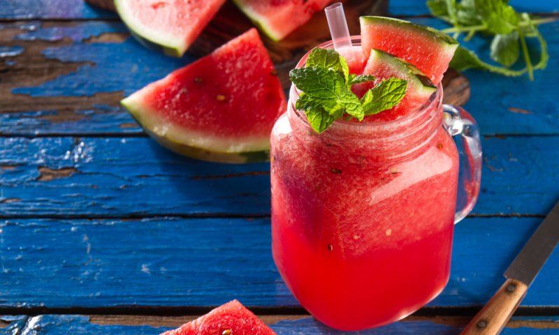 צפו: 4 רעיונות מרעננים שאפשר להכין מאבטיח