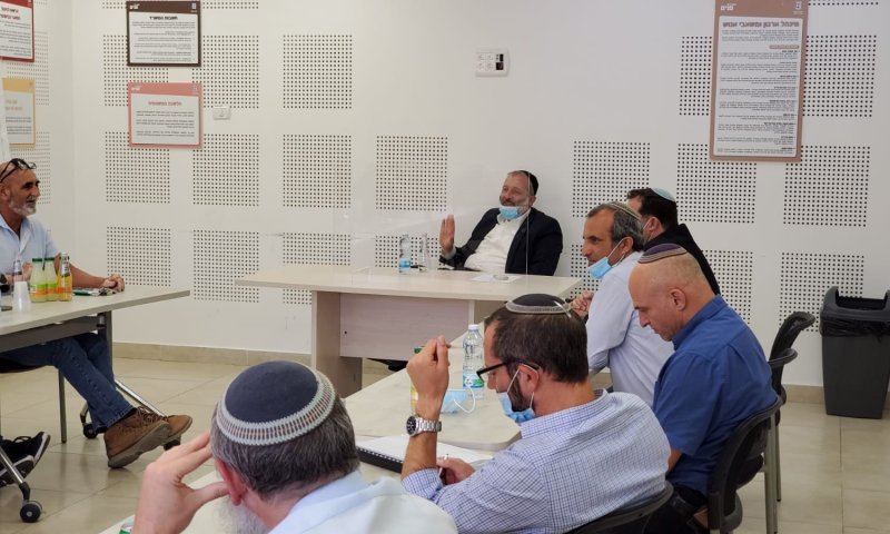 דרעי: "טענות מועצת יש"ע נגד תוכנית המאה מבוססות"