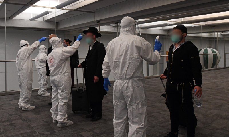 בנט: "הנוהל לחוזרים מחו"ל החל לפעול ללא תקלות"