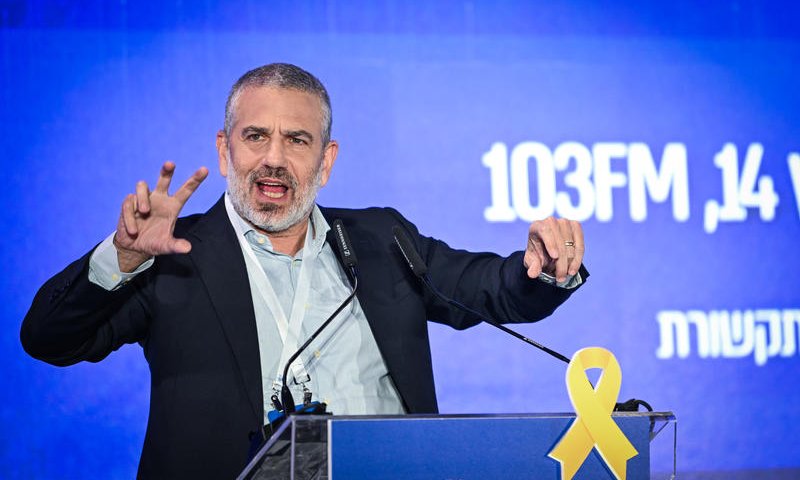 ינון מגל מול אילנה דיין ראש בראש. כך זה נגמר