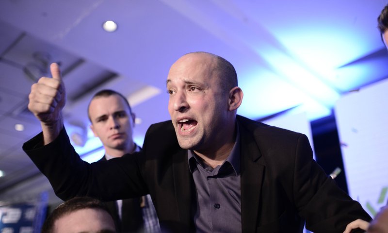 נפתלי, מספיק עם הבכיינות, תתחיל בעשייה