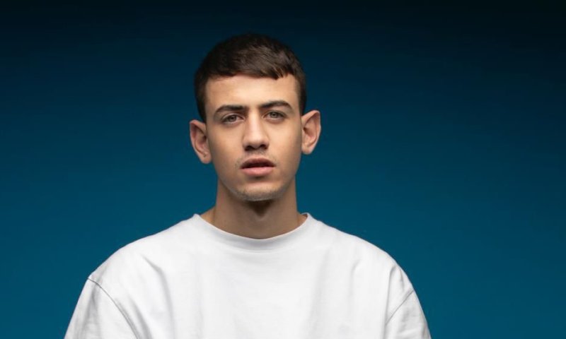 מי זאת מלי? ששון איפרם שאולוב לא עוצר ומשחרר סינגל חדש