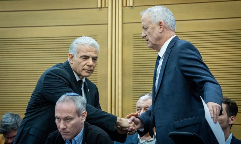 גנץ ולפיד בקריאה משותפת: "אפשר להגיע להסכמות"