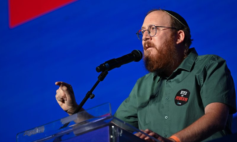 איש התקשורת הימני: אני מצדיע לכוח קפלן