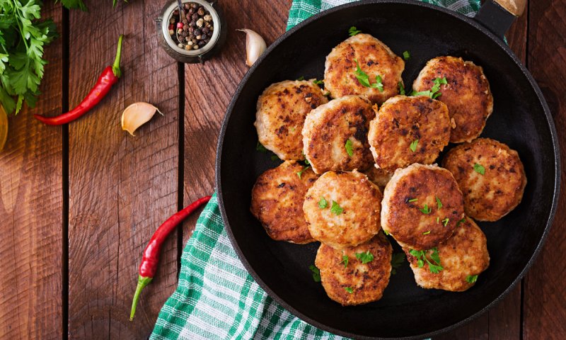 נשאר לכם עוף? כך תהפכו אותו ללהיט שיתחסל ברגע