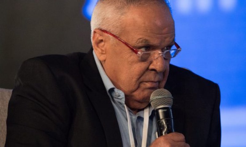 "סליחה רוני": העיתונאי רוני דניאל הובא למנוחות