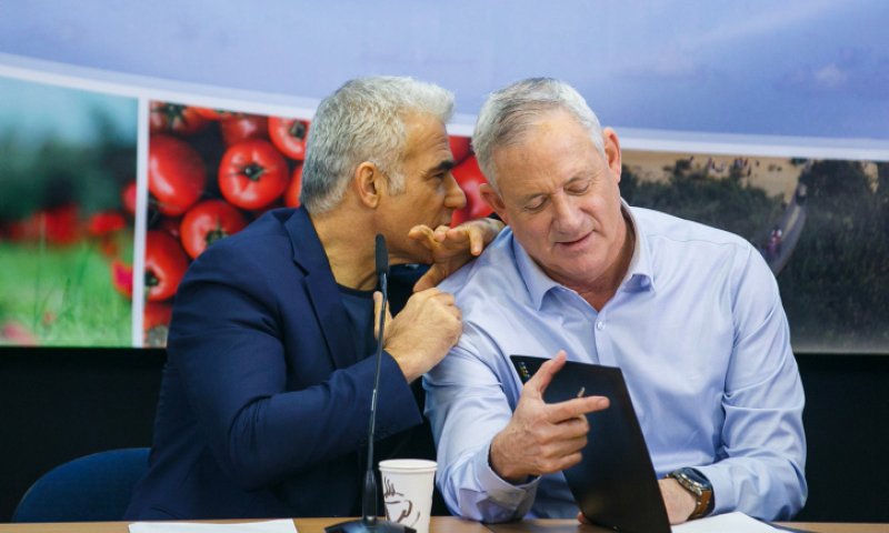 שינוי כיוון בכחול לבן: פרץ וסמוטריץ' לא פסולים אצלנו