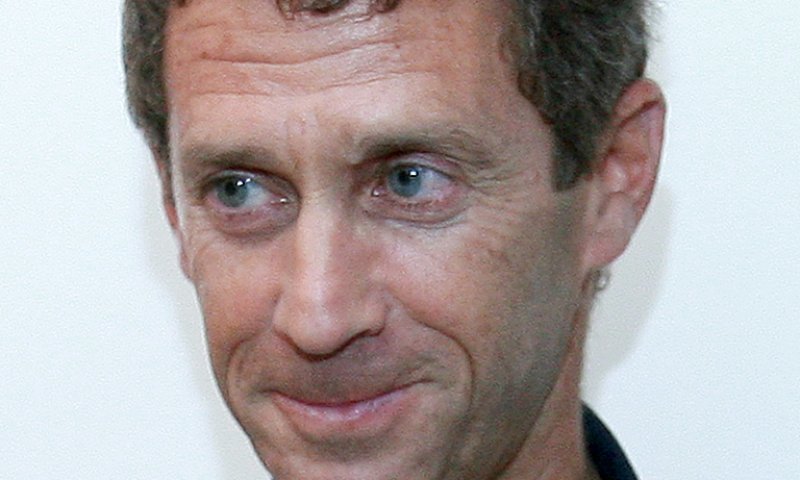 המיליארדר בני שטיינמץ חשוד בזיוף והלבנת הון