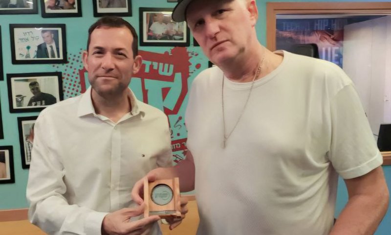 מייקל רפפורט בשומרון: "שולח לכם אהבה, כח והרבה הערכה"