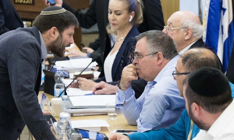 האיתרוג מימין: הכל כשר? גם חוק החסינות?