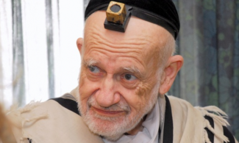 בניגוד לפרסומים:עמדת הרב דבליצקי על עליה להר הבית