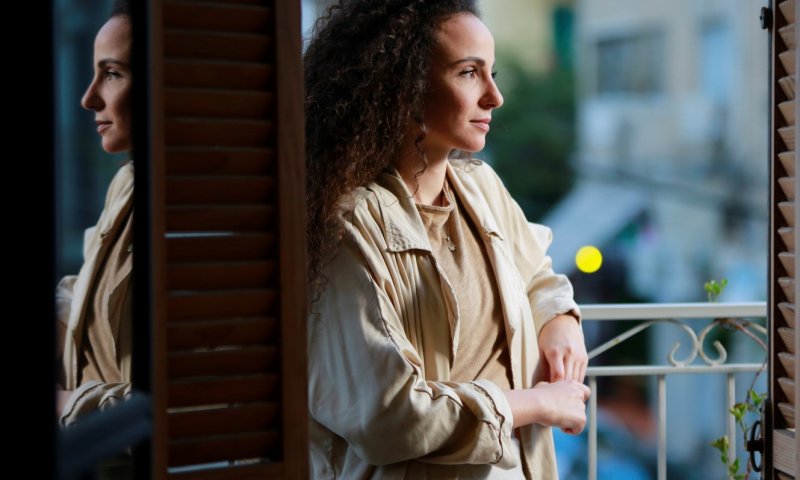 "כוחך הרם" | צפו: יובל דיין מבצעת אהובה עוזרי