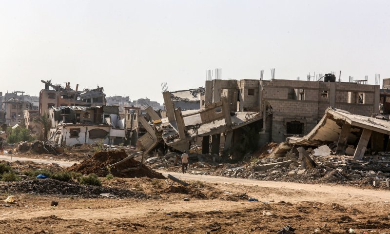 "התרחקו!": דובר צה"ל מזהיר את העזתים ממחבלים שנמצאים בסביבתם