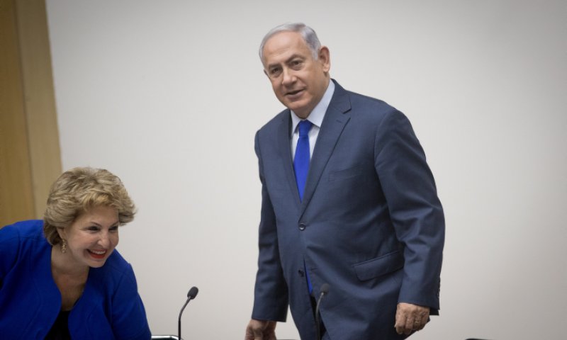 מבוכה לנתניהו: לא יכול לפטר את השרה לנדבר