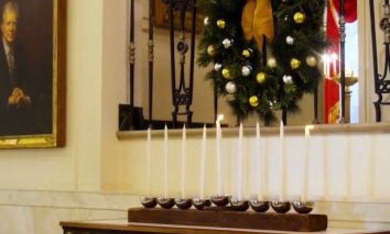 לראשונה: חנוכייה הוצבה בבית הלבן לחג החנוכה