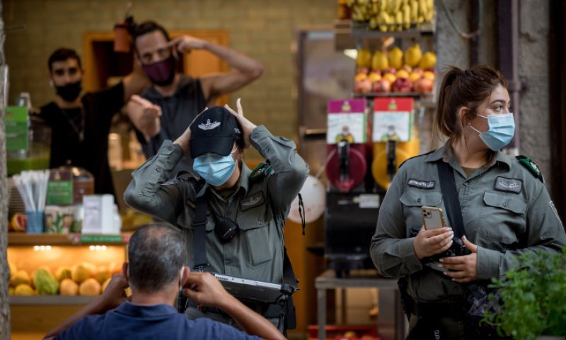 פיצוץ בין השרים על מתווה פתיחת המסחר