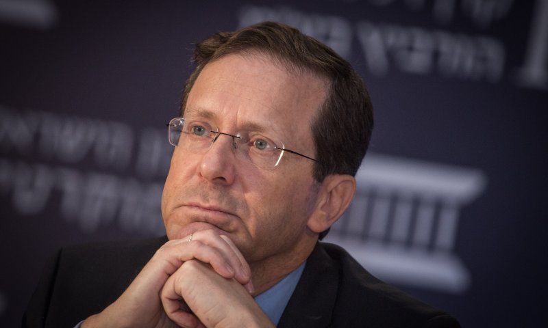 בשקט בשקט: בוז'י הרצוג נחקר שוב בשבוע שעבר