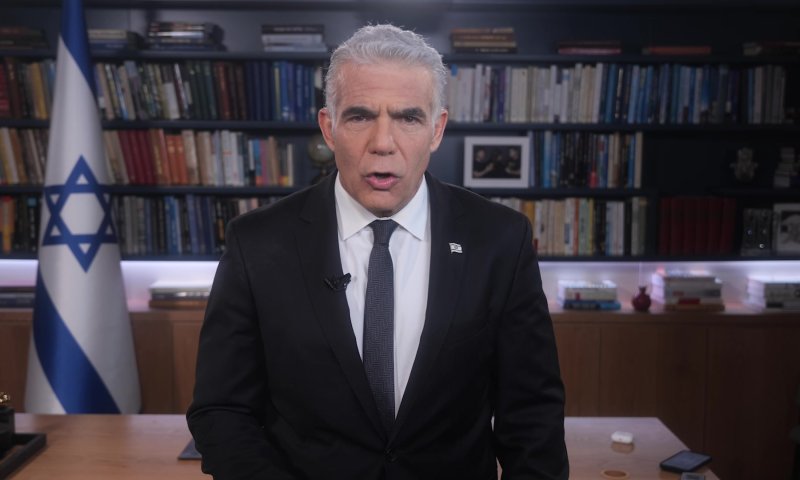 לפיד מגיב ללוין: "נלחם נגד הטירוף הזה בכל כוחנו"