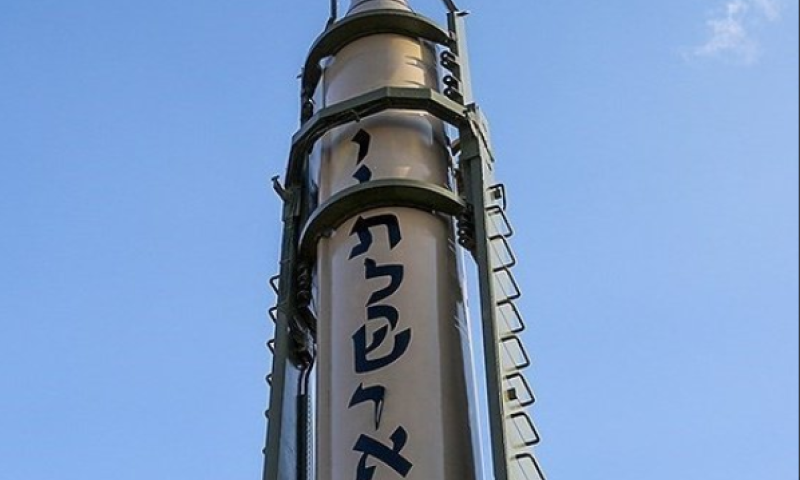 "מוות לישראל": איראן מציגה טילים בליסטים