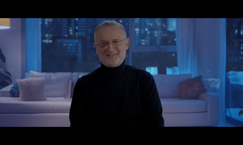 צפו: "סיפורים מכורסה" חוזרת עם פרק מיוחד לכבוד ט"ו באב