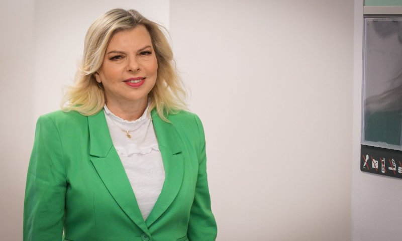 שרה נתניהו דורשת להדיח את הדובר הבכיר