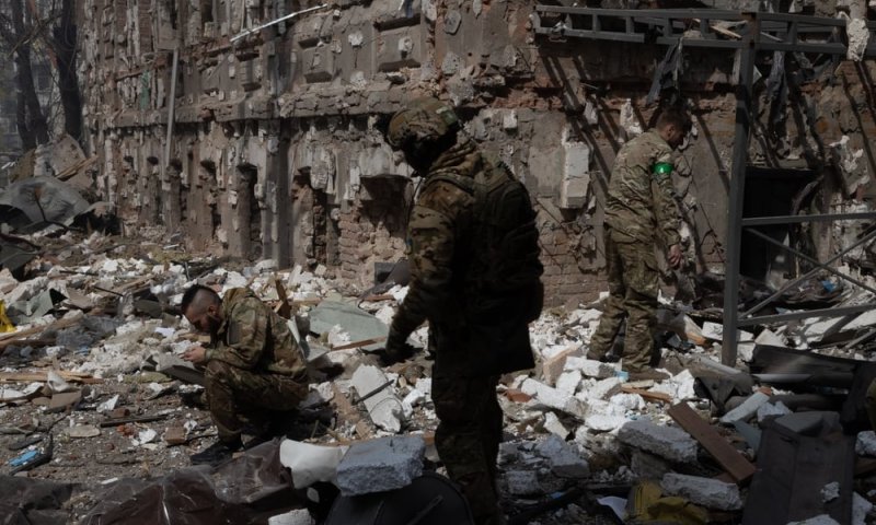 5 הרוגים בתקיפה באודסה, קבר אחים נוסף במריופול