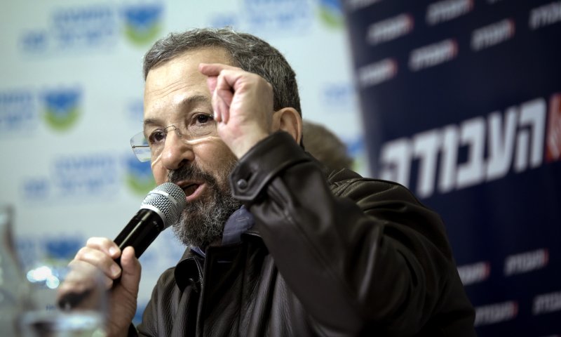 בפעם השלישית; אהוד ברק חוזר לפוליטיקה?