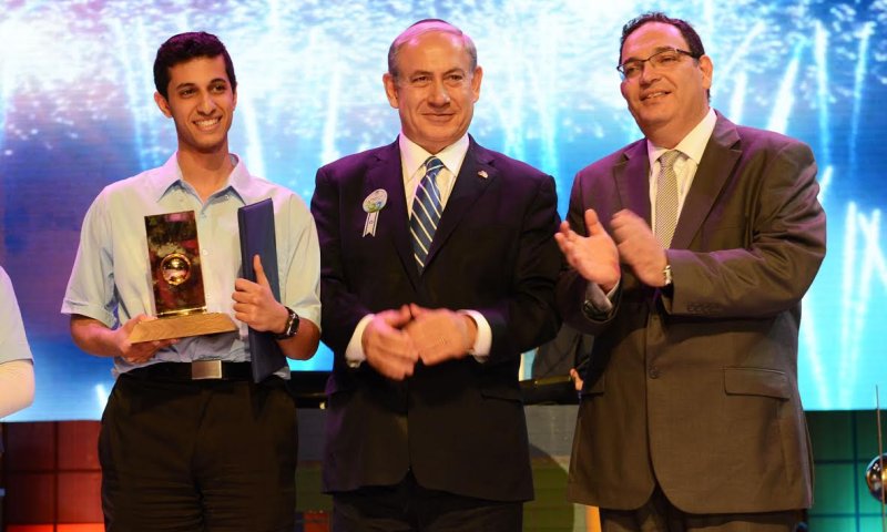 איתן עמוס מקנדה הוא חתן התנ"ך העולמי לנוער