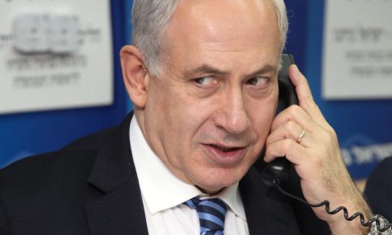 נתניהו קיים שיחה פוליטית בשבת: התגובות סוערות