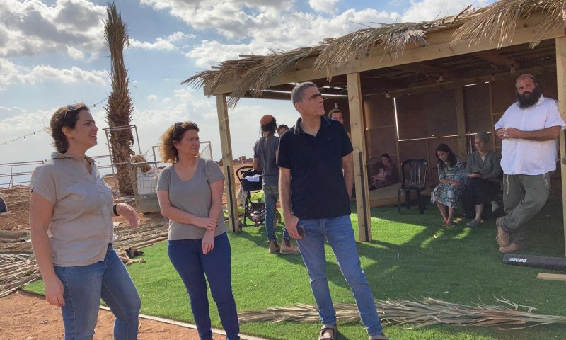 חברי מרצ: "יש התחייבות שלא יוקמו מאחזים"