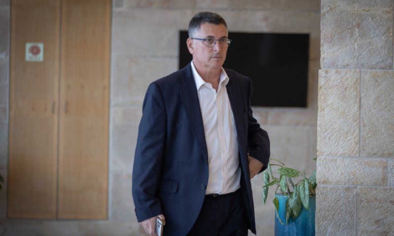 גדעון סער מתייחס לעתידו הפוליטי