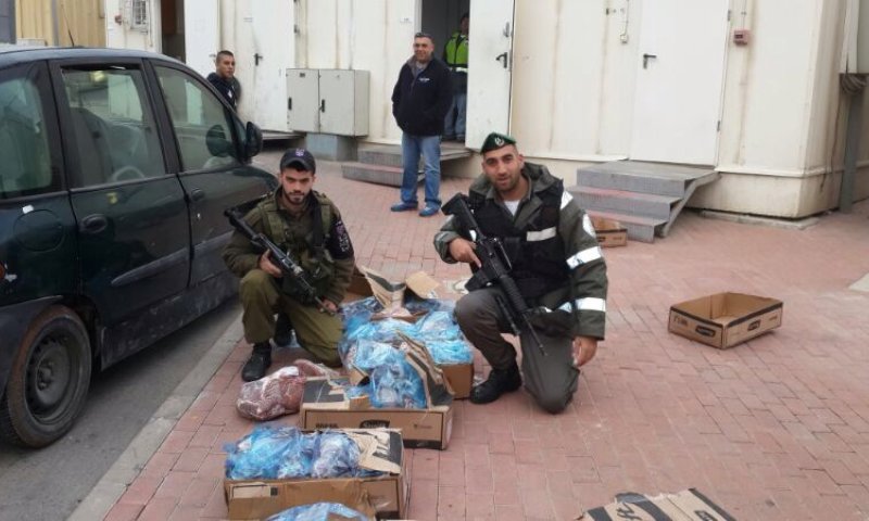 כך מבריחים ערבים בשר פיגולים לארץ
