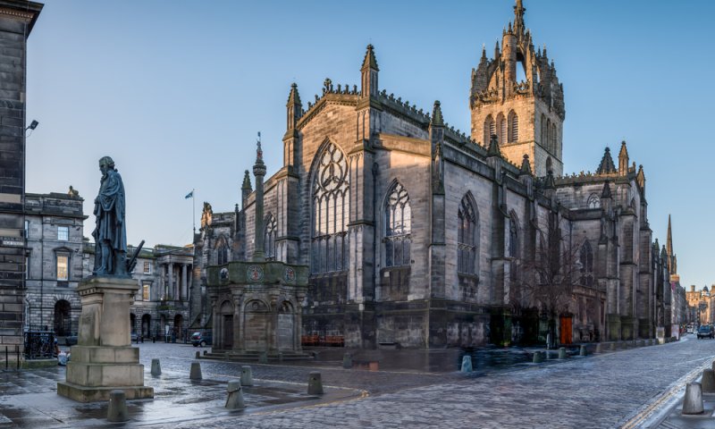 מוסלמי ראשון נבחר להנהיג מדינה מערבית