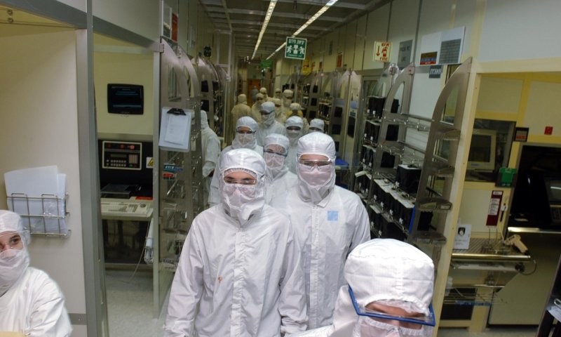 "נשיא מכון וייצמן למדע, קרא את מדעניך לסדר"