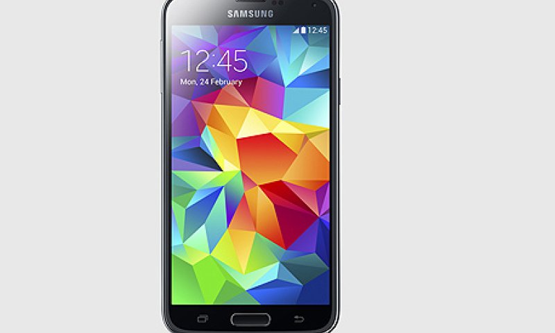 סמסונג חשפה את גלקסי S5: מצלמה משופרת וקורא טביעות אצבע