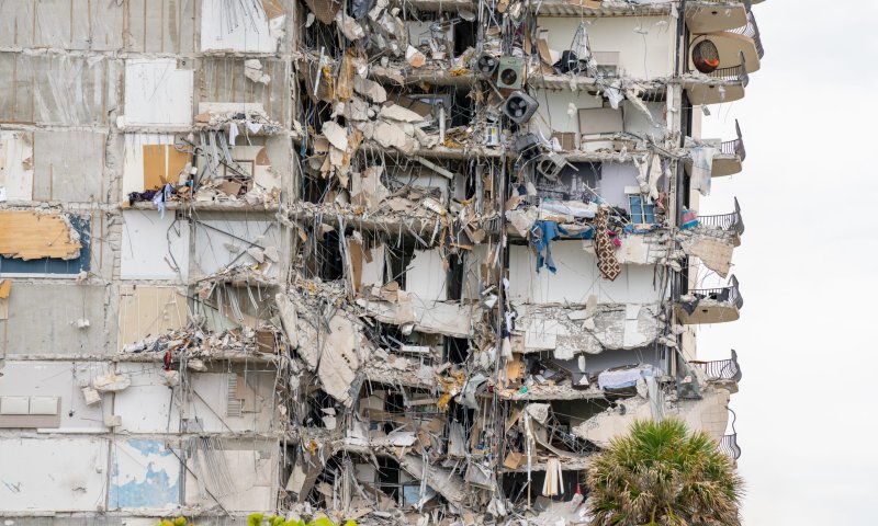 במיאמי מודים: "סיכוי אפסי שנמצא עוד ניצולים"