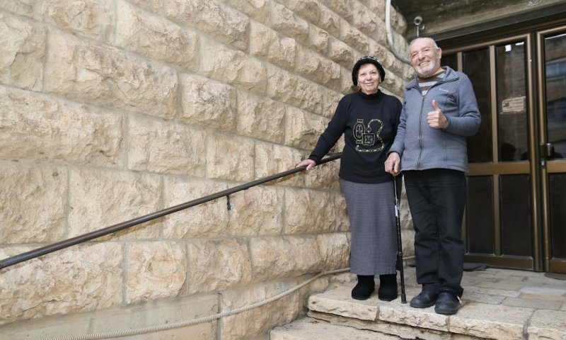 עיריית י-ם בתכנית למניעת נפילות בבתי קשישים