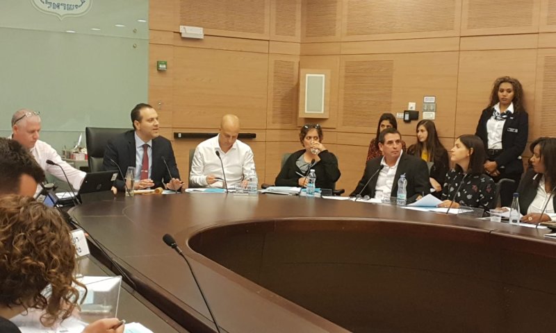 עימות על החסינות: "אתה בושה וחרפה לבית הזה!"