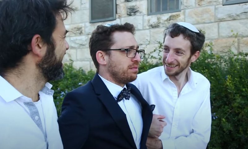 "אח שלי מתחסן": אנדרדוס בלהיט חדש ומשעשע. צפו