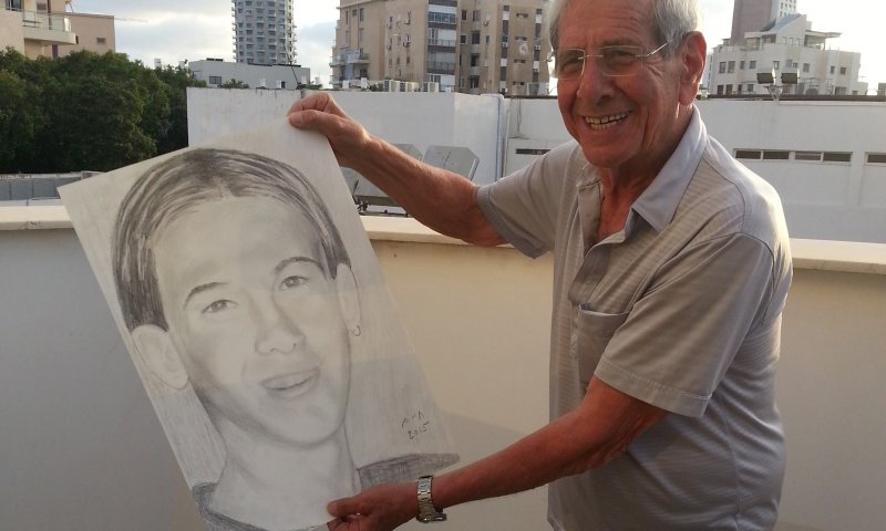 מחווה מרגשת: חיים טופול צייר לאב השכול את בנו