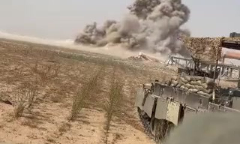 צפו: צה"ל משמיד את שדה התעופה ערפאת ברפיח