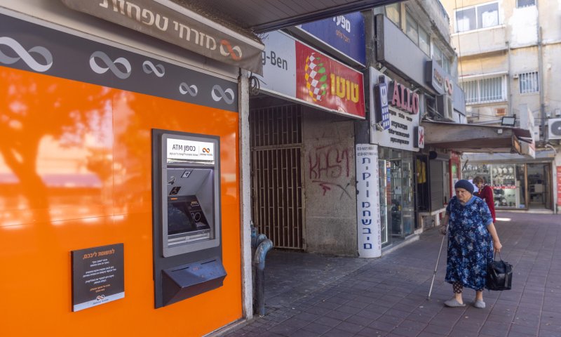 נעצרו חשודים שגנבו סכום עתק מ-30 קורבנות באמצעות מצלמה נסתרת