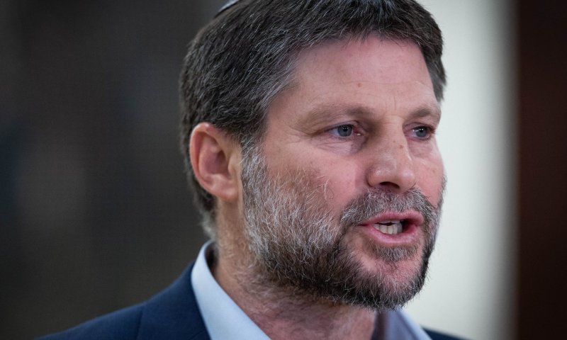 סמוטריץ' על סגירת עמותות רע"מ: "עבאס תומך טרור"