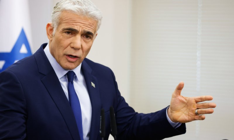 לפיד: השתלטו על נתניהו אנשים צעירים וקיצונים