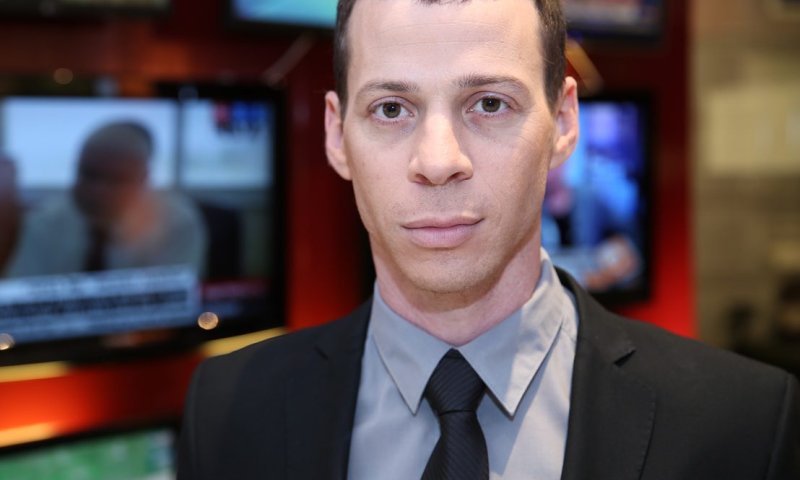 תכנית הרדיו של עמית סגל וירון דקל עוברת לבית חדש