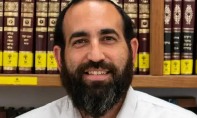 אחים לנשק באמת ולא כסיסמה | הרב שחר בוצחק