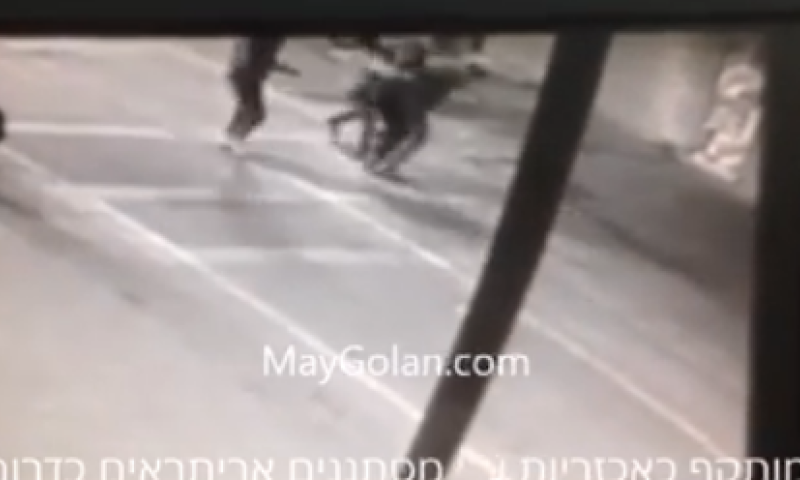 צפו: חייל מותקף באכזריות ע"י מסתננים