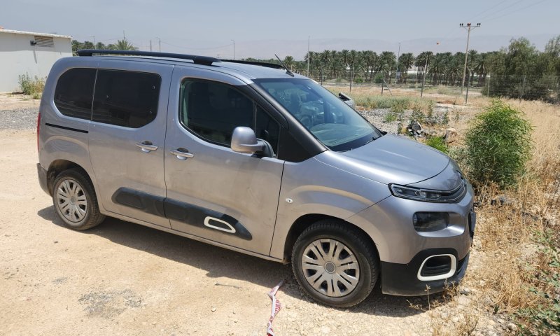 המשטרה עצרה רכב וגילתה שהנהג הוא נער בן 13