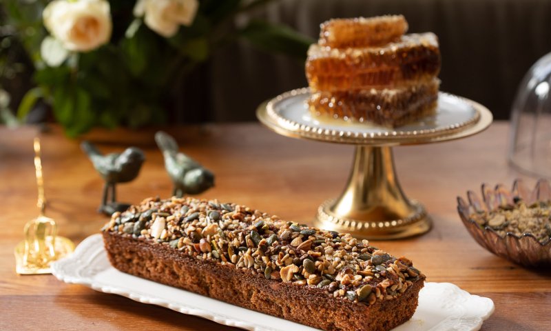 במיוחד לראש השנה: מתכון קליל לעוגת דבש טעימה